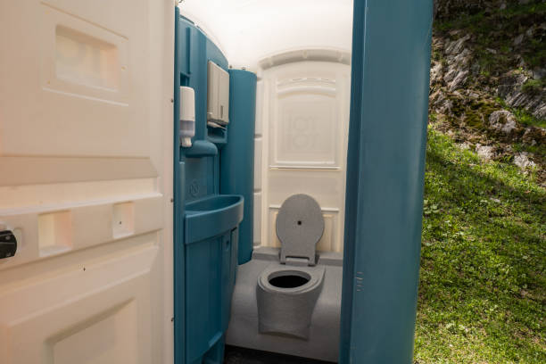 Best Portable toilet rental cost  in Nashotah, WI